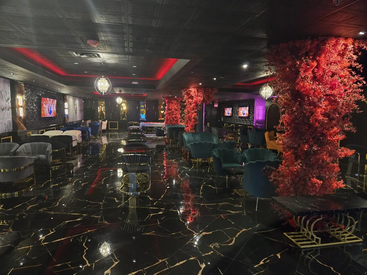 Arcadian Café & Lounge