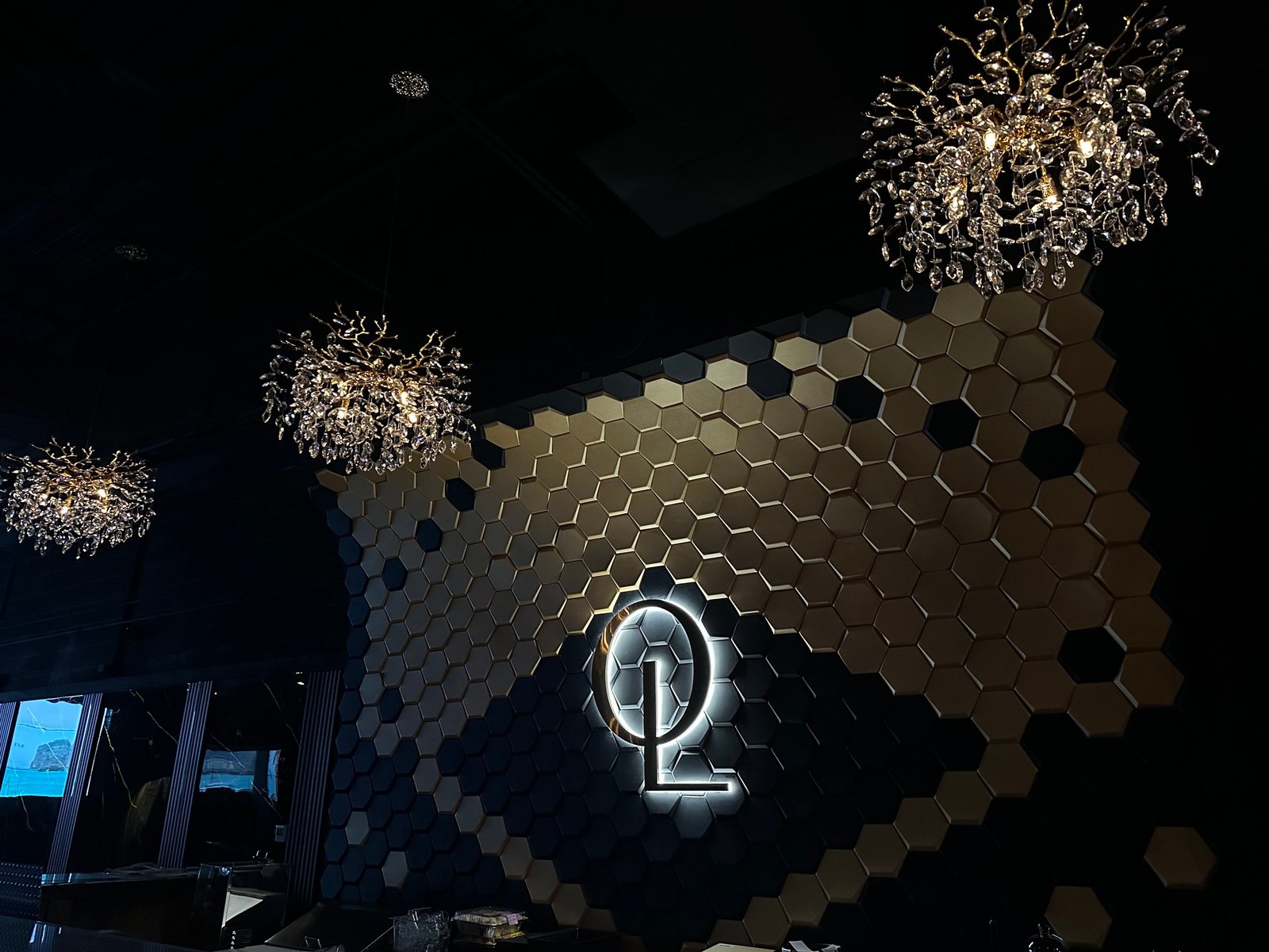 Octavian Lounge