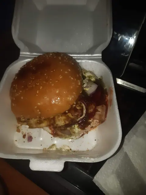 Lahori Taste & Burger House