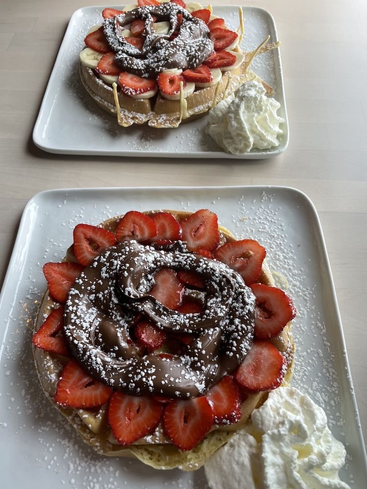 Luna Crêpes & Café