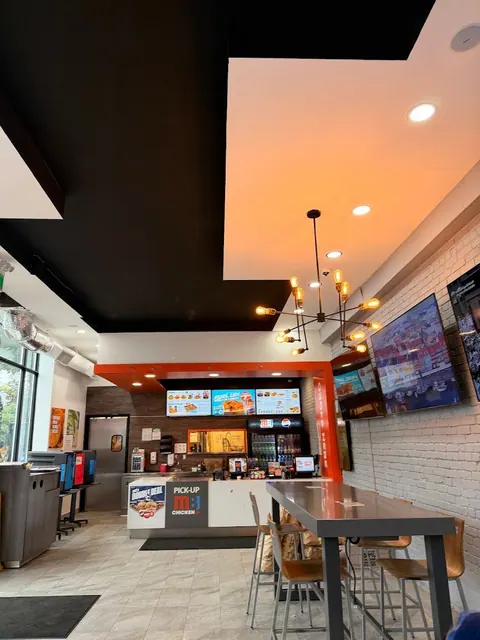 Mary Brown’s Chicken – Danforth Ave