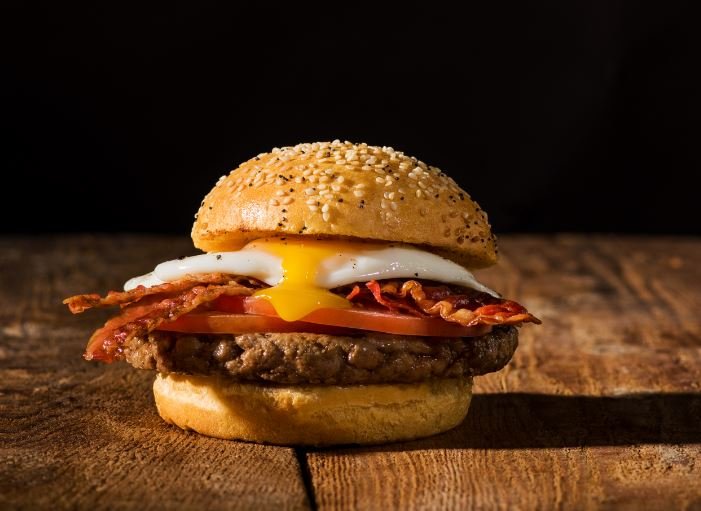 Hero Certified Burgers – Lake Shore Blvd W