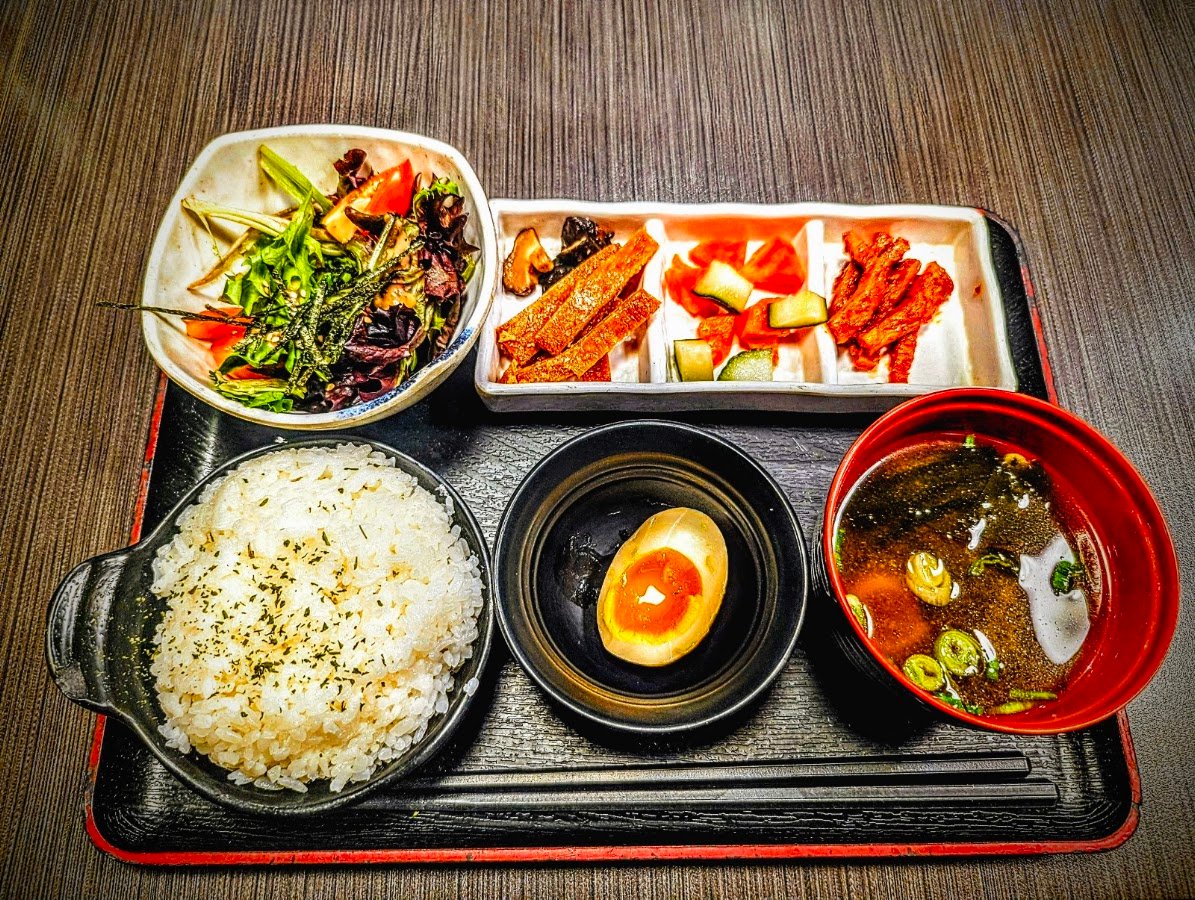 Holy Cow Japanese Steakhouse – Toronto