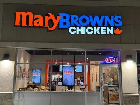 Mary Brown’s Chicken – St Clair Ave W