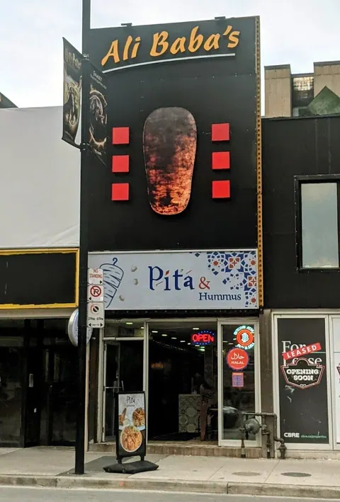 Pita And Hummus – Yonge St