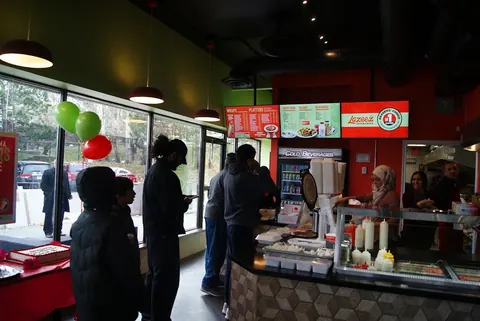 Lazeez Shawarma – Lisa St.