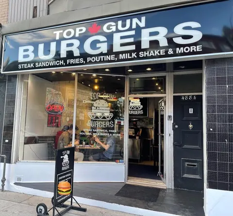 Top Gun Burger – Bloor St W