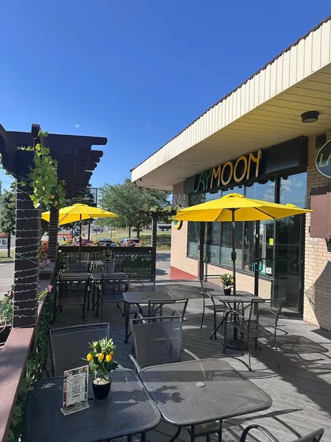 Laymoon Restaurant & Cafe