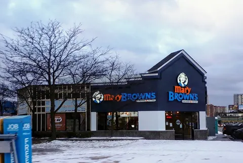 Mary Brown’s Chicken – Eglinton Ave E